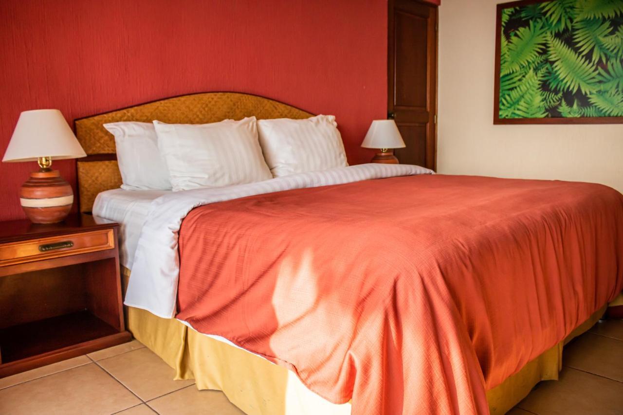 Camino Real Tikal‎ Hotell El Remate Exteriör bild
