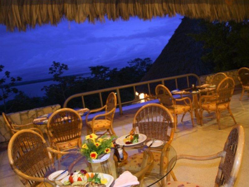 Camino Real Tikal‎ Hotell El Remate Exteriör bild